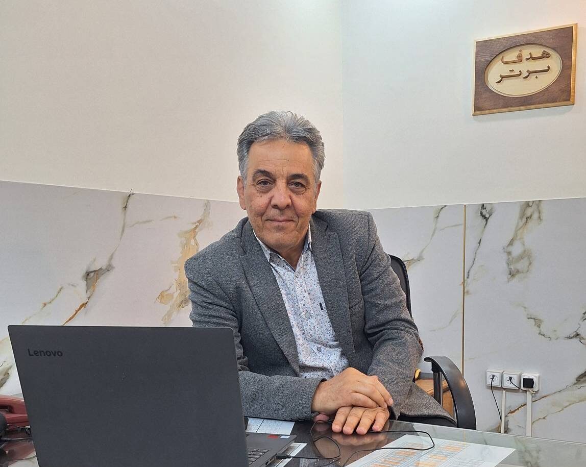 مجتبی آشوری